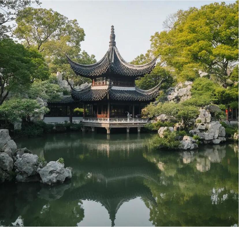 信宜雪萍餐饮有限公司